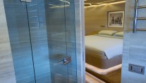 Luxury yacht Ohana - Bathroom